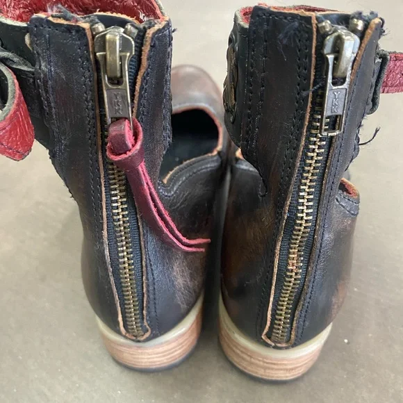 Freebird Women's Black and Brown Flats with Red Accents - Picture 5 of 8